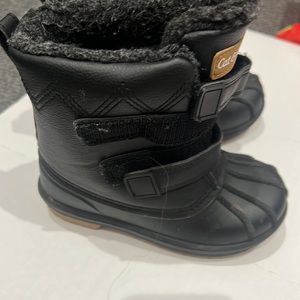 Snow boots